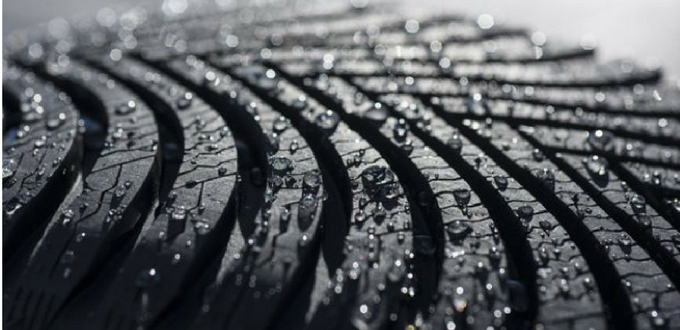 La guía esencial de neumáticos para lluvia y frío: presión, dibujo y cuándo cambiar
