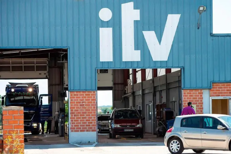 Qué revisar en tu coche antes de la ITV en Madrid para no llevarte sorpresas